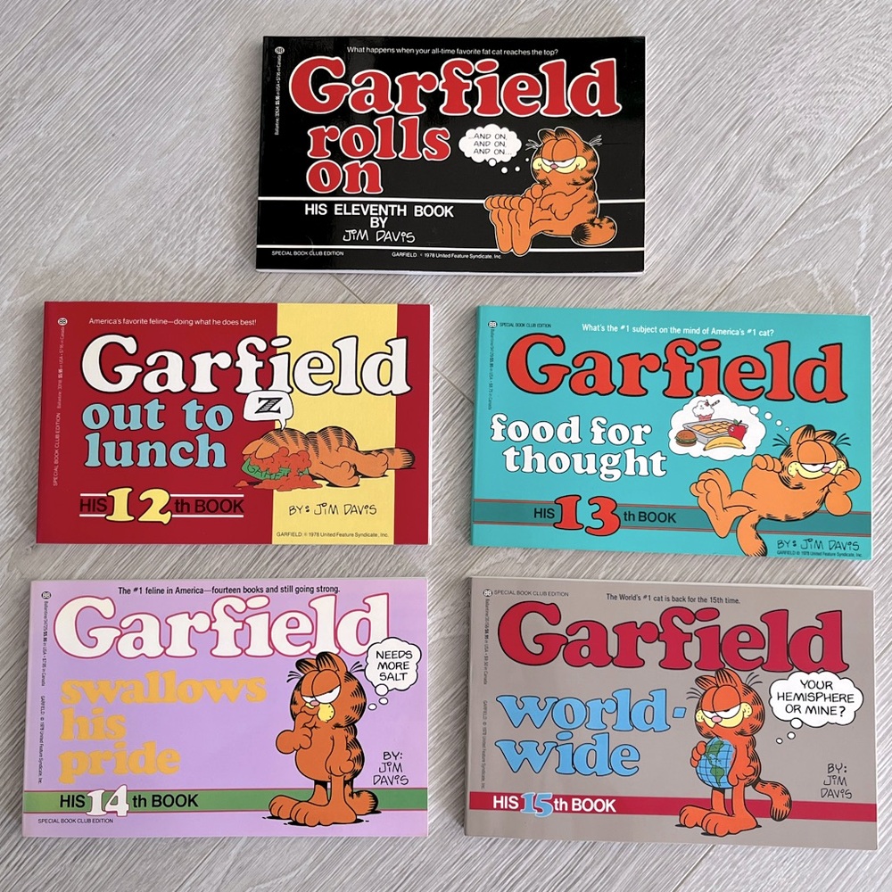 VINTAGE Garfield Comic Book Set - Books 11-15